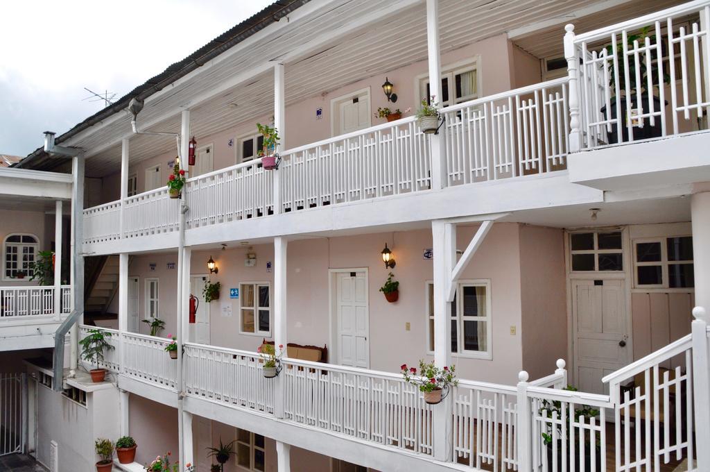 Hotel Europa Alausí Extérieur photo