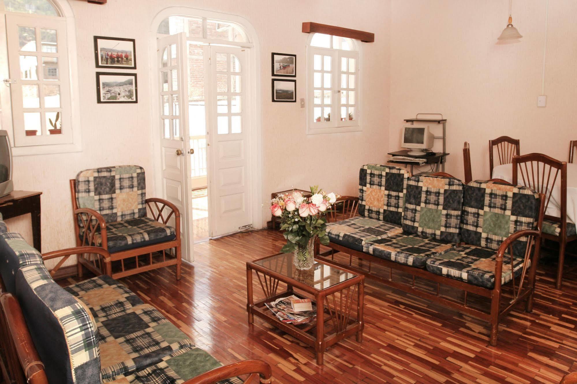 Hotel Europa Alausí Extérieur photo